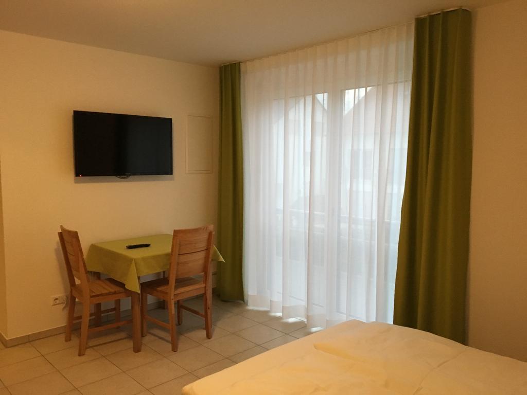 Boardinghouse Casita Amann Apartamento FDH Exterior foto